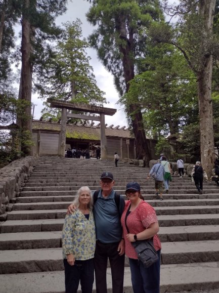 Guests at Ise Grand Shrine